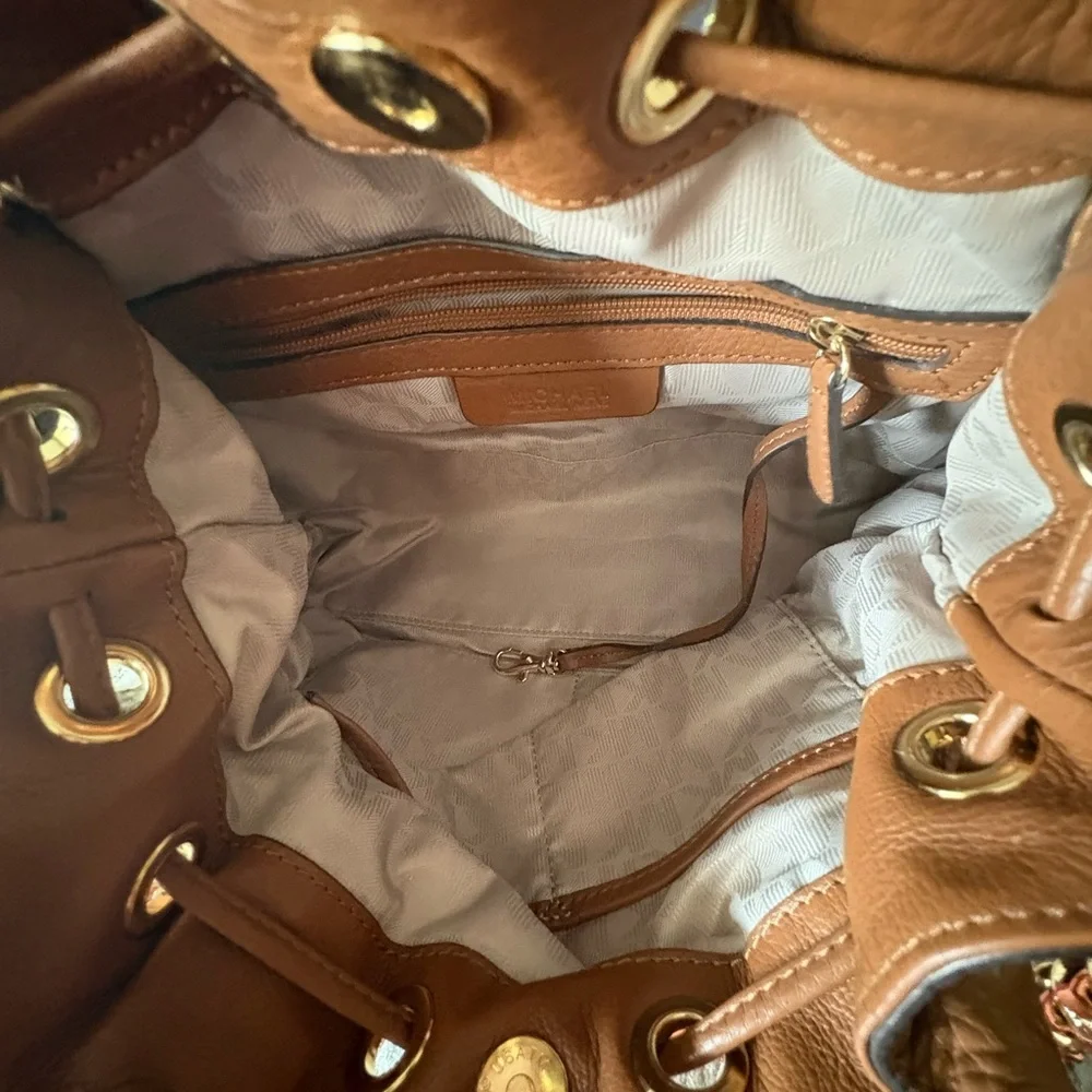 Michael Kors Camden Luggage Brown Leather Medium Drawstring Satchel